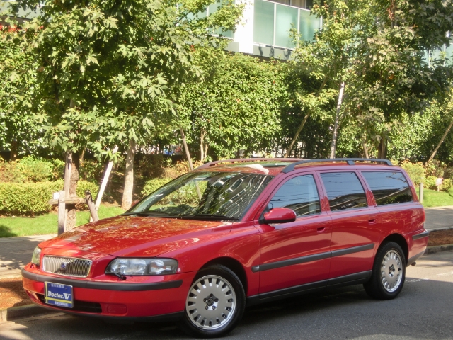 2001年　ボルボ　Ｖ７０Ⅱ　Ｄ車　右Ｈ　２．４　ブラック本革　サンルーフ　記録簿・保証書