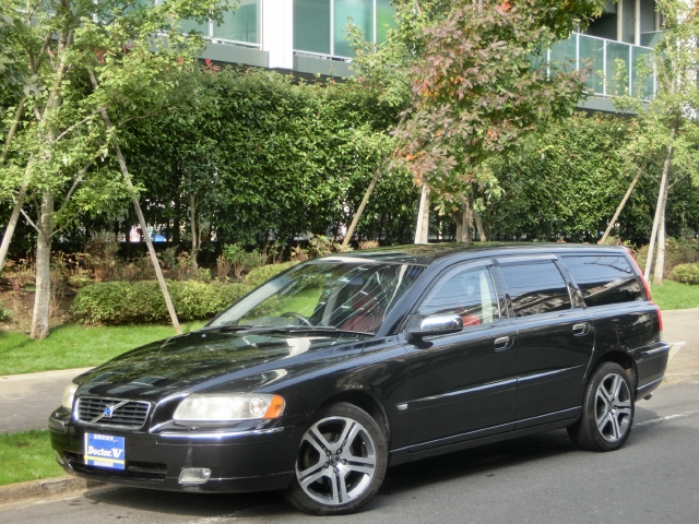 2005年　ボルボ　Ｖ７０Ⅱ　Ｄ車　右Ｈ　【限定車ダイナミックエディション】国内販売１２００台　ブラック＆レッド本革