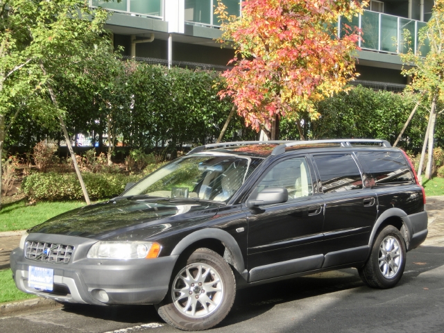 2005年　ボルボ　ＸＣ７０Ⅱ　Ｄ車　右Ｈ　【後期型２．５Ｔ】ベージュ本革　記録簿・保証書