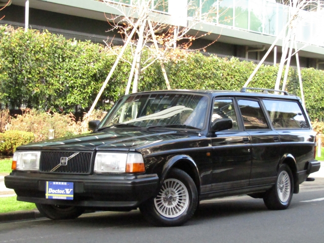 1993年　ボルボ　２４０ワゴン　Ｄ車　右Ｈ　【最終型クラシック　ＬＴＤ】純正１４インチコロナホイール　奇跡の実走行車