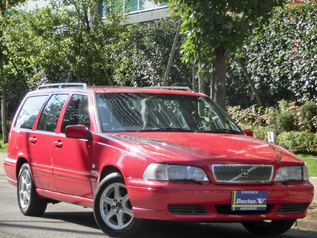 1998年　ボルボ　Ｖ７０Ⅰ　Ｄ車　右Ｈ　２．５　記録簿付き