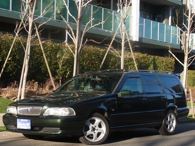 1999年　ボルボ　Ｖ７０Ⅰ　Ｄ車　右Ｈ　【２．５Ｔ】ターボ搭載１９３ｐｓ　サンルーフ＆パワーシート