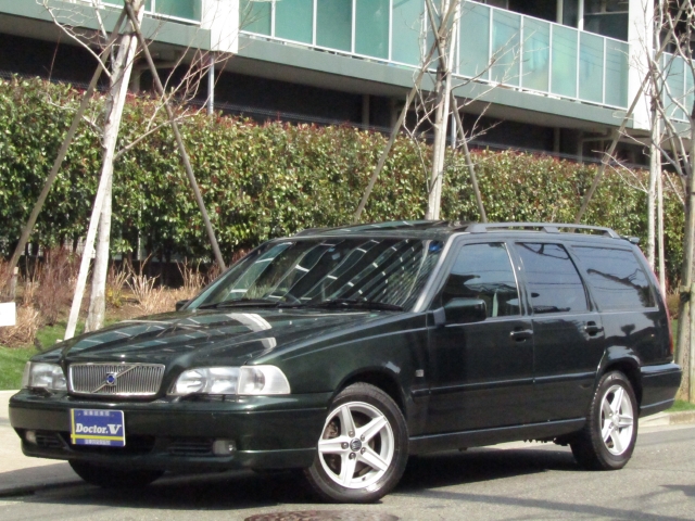 2000年　ボルボ　Ｖ７０Ⅰ　Ｄ車　右Ｈ　クラシックエステート　電動サンルーフ付