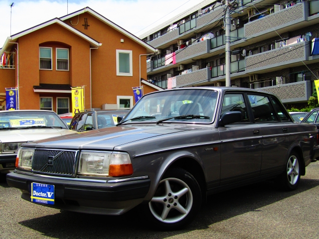 1990年　ボルボ　２４０セダン　Ｄ車　右Ｈ　【ＧＬ】２オーナー稀少車　エアコンＲ１３４ａタイプ