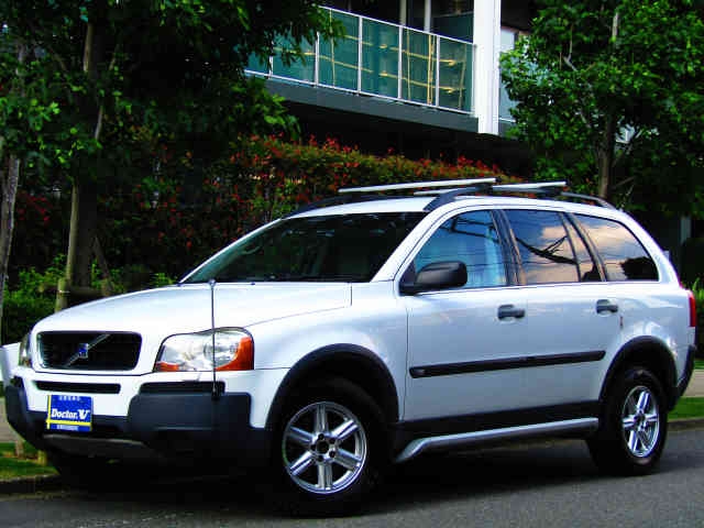 2004年　ボルボ　ＸＣ９０　Ｄ車　右Ｈ　【２．５Ｔ】ウッドステアリング　純正ホイール装備