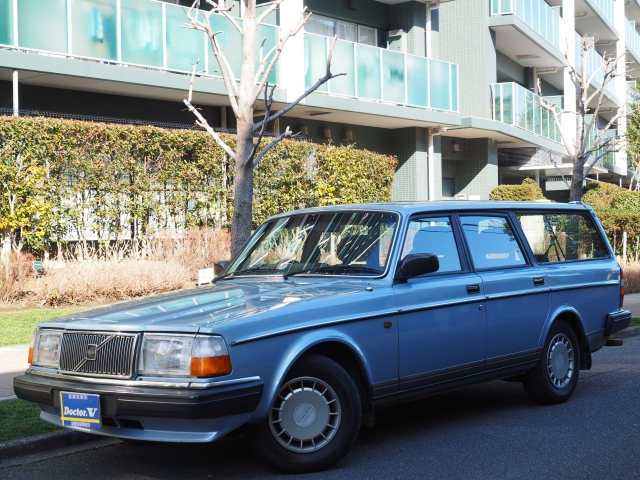 1990年　ボルボ　２４０　Ｄ車　右Ｈ　ＧＬワゴン　程度極上　１オ－ナ－