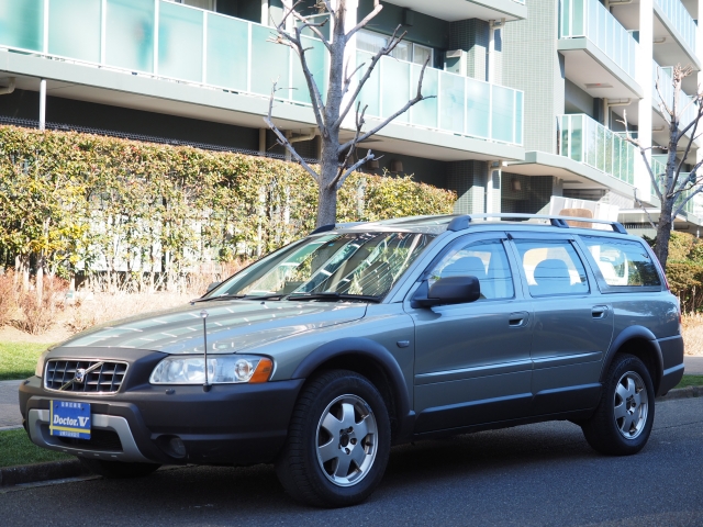 2006年　ボルボ　ＸＣ７０Ⅱ　Ｄ車　右Ｈ　２．５Ｔ　ＡＷＤ　本革　サンルーフ　記録簿・保証書