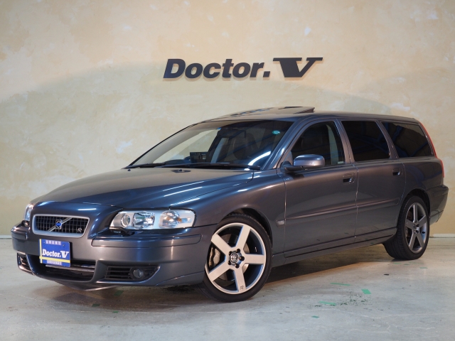 2005年　ボルボ　Ｖ７０Ⅱ　Ｄ車　右Ｈ　特別限定　Ｒ－ＡＷＤ　ＩＣターボ搭載３００ｐｓ