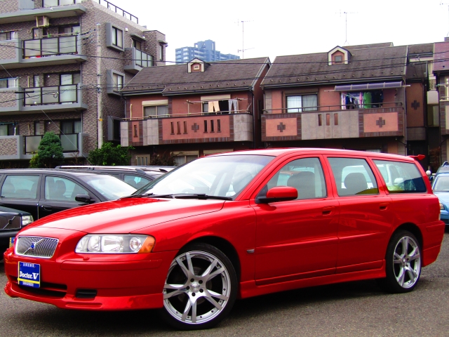 2005年　ボルボ　Ｖ７０Ⅱ　Ｄ車　右Ｈ　２．４　記録簿付き