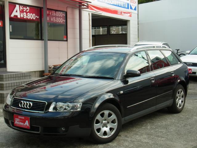 アウディ A4アバント D車 右H 2.0 人気純正ブラック