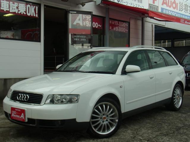 アウディ A4アバント D車 右H 2.0SE HDDナビ搭載